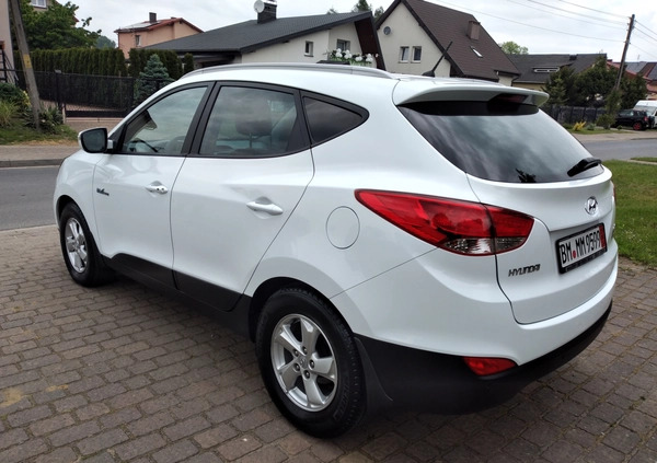 Hyundai ix35 cena 37400 przebieg: 143000, rok produkcji 2011 z Kamienna Góra małe 79